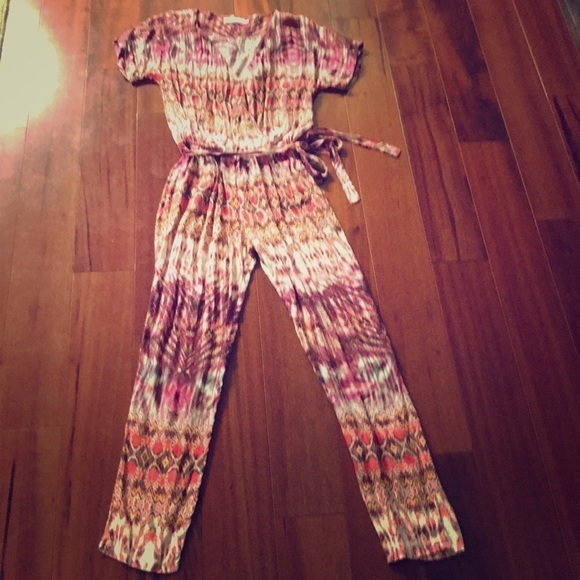 Velvet by Graham and Spencer Blanca Jumper. - Picture 2 of 8